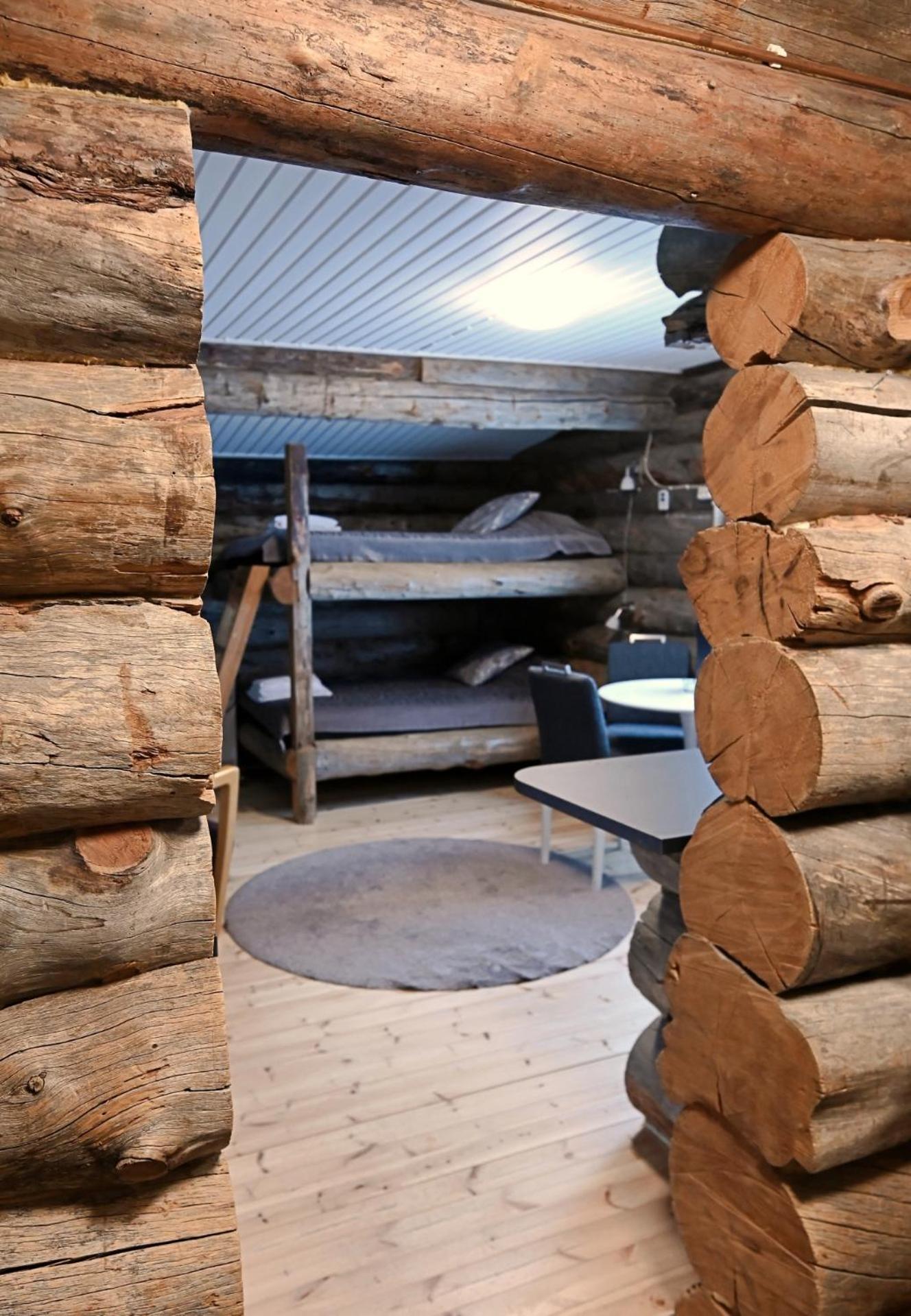 Classic Log Cabin Ski-In Ski-Out Levi Bagian luar foto