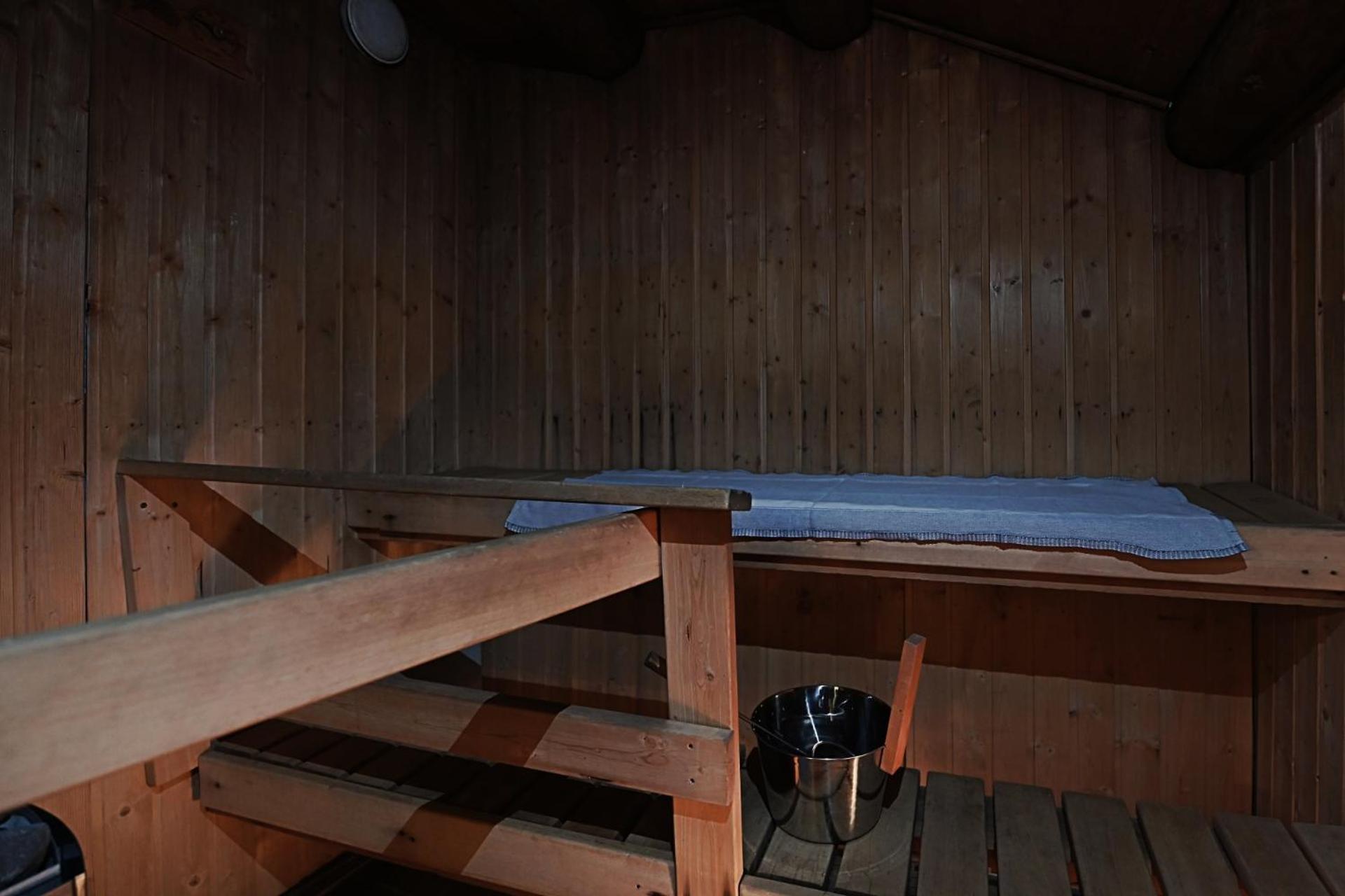 Classic Log Cabin Ski-In Ski-Out Levi Bagian luar foto