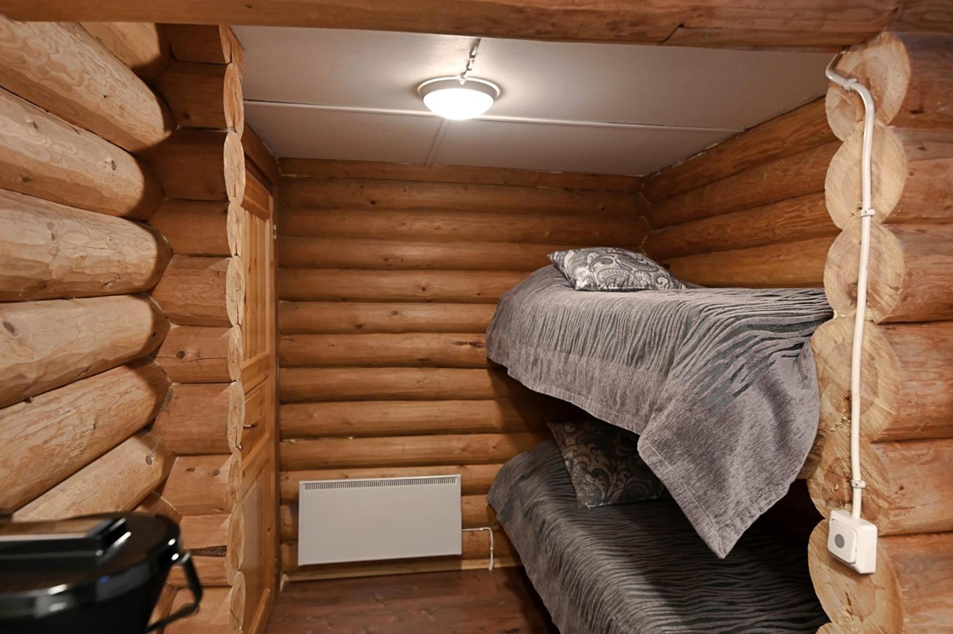 Classic Log Cabin Ski-In Ski-Out Levi Bagian luar foto
